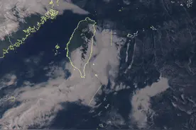 中国台湾第一大天然湖泊：日月潭水危机，潭底干枯，为何会缺水？图片