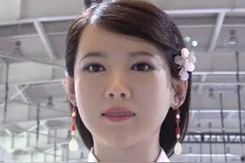 日本美女机器人火了, 内部构造精细逼真, 还有“生育功能”?图片