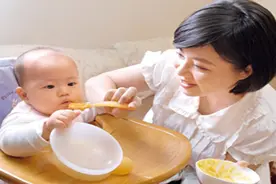 宝宝早上先吃辅食还是先喝奶？这个顺序不能乱，影响肠胃耽误长个图片