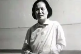 她是傅作义的女儿，1949年在北平立了大功，为何后来没成为高官？图片