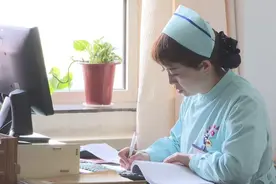 【向劳动者致敬】王丽：逆行的白衣天使图片