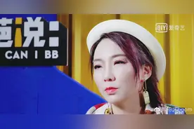 我和妈妈，不像母女，我们只是合租的室友图片