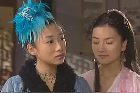 8位不把脸当回事的演员，戴鸡毛，披蚊帐，却演出一部部绝世好剧图片