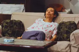 很多年轻人，常年家里蹲图片