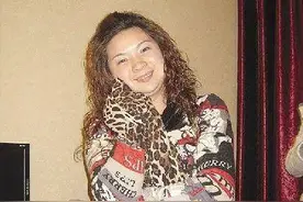 厦门“亿万富婆”：打60万美体针，燕窝当水喝，后来锒铛入狱图片