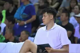 祝福贺天举，基本告别赛场，转型当老板，继续为辽篮发光发热图片