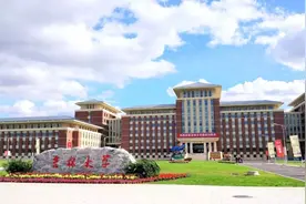 吉林大学，到底有多大？张雪峰：“满地都是吉大”图片