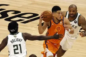 布克你太狠了，第一次打季后赛，就书写74年NBA历史第一纪录图片