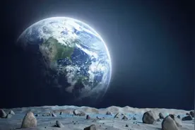 地球与月球距离只有35万千米，为什么地球有生命而月球却没有？视频封面