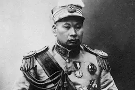 处决前，犯人看了眼将军家属，将军大喊：放人！25年后他名声大噪图片