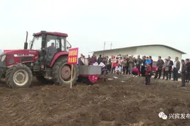 实施甘蔗机械作业补贴 推进甘蔗生产全程机械化图片