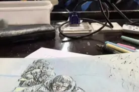 监考老师如何“打发时间”？花样百出脑洞大开，这届老师真会玩图片
