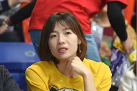 “排球女神”魏秋月：中国女排的灵魂二传，坚持三届奥运终夺金图片