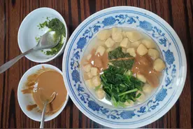 老北京的家常美食比肉还馋人：煮尜尜儿和炒窝头图片