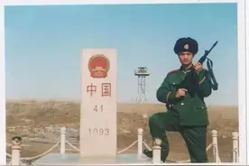 “八一”特辑丨 无论橄榄绿还是警察蓝，从军从警皆担当！图片