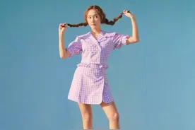 Jessica郑秀妍公开恋情心情靓，麻花辫绑气球少女感足图片