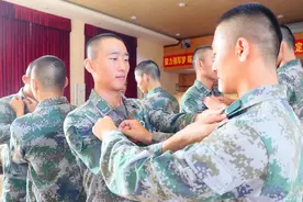 双胞胎在新兵连的那些趣事图片