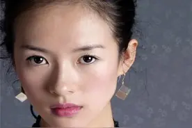 汪峰母亲揭露章子怡真面目，继女小苹果的话说明一切，瞒不住了？图片