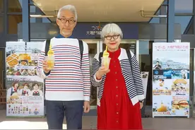 个矮还微胖，这位60岁奶奶就是穿搭模板，轻松打造年轻态图片
