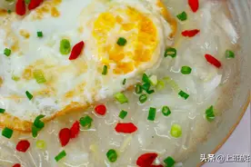 萝卜汤好喝有秘诀，汤里加点它，天天喝都不腻图片