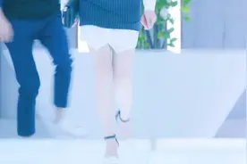 小伙狂追女上司，戚薇霸气回应，直接拉进无人角落！视频封面