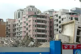 2021年一线城市800平房屋凌晨遭遇强拆？逮捕定罪，刑事拘留图片