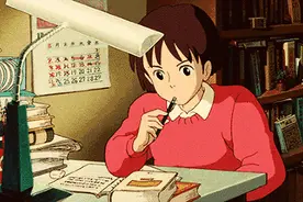 女大学生酒吧卖酒遇挫，她的一条朋友圈被温柔多金的他看到了图片