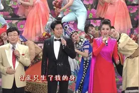 朱军发文透露今年春晚插曲，零点钟声前出现空场，任鲁豫及时救场图片