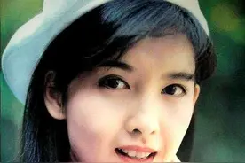 周慧敏情史录，她为什么会对花心丈夫倪震不离不弃？图片