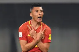 于大宝被誉为国足福将，李铁安排他踢什么位置尚未定论，值得期待图片