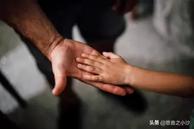神奇现象，地球上的灵长类都是“没爸”的，除了人图片
