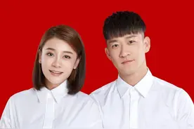 唐菀和曹云金离婚后疯狂健身，身材s形，曹云金可曾后悔离婚？图片