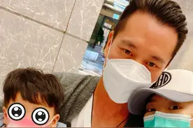 安以轩一家三口终团聚，父子俩一个多月未见，调侃：牛郎织女相会图片