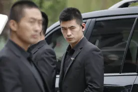 名人保镖时薪过万，真的很容易吗？李家被辞退保镖道出其中辛酸图片