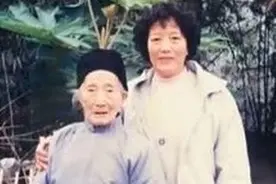 陕西女子雇人冒充去世母亲给外婆打电话，坚持13年直到老人百年图片