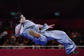 6岁练武，13岁获20枚金牌！重庆女孩代表中国出战，站上最高领奖台！图片