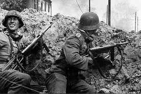 一个二战德国士兵的回忆录，感受一线士兵在战争中的血腥与绝望2图片