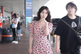 鞋子磨脚真尴尬，渔夫鞋不仅舒服还高级，大半个娱乐圈都安排了图片