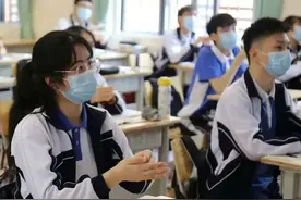 为何大多数学霸都“沉默寡言”，难道是情商低？班主任道出真相图片