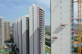 机器人在碧桂园的工地上“搬砖”图片