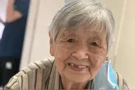 两位老人的健康励志故事：健康不是没有疾病，带病也能健康长寿图片