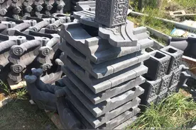 江西美丽乡村瓦托翘角挂板文斗安装效果，艺高仿古水泥构件墙帽图片