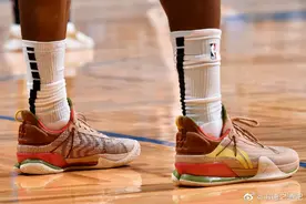 国产球鞋亮相NBA！巴特勒闪击7心意足，海沃德2圣诞节美翻图片