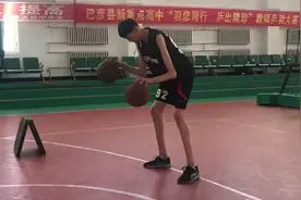 哈尔滨小姚明横空出世，13岁身高2.06米，如今加盟CBA球队图片