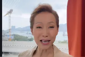 57岁叶童近照罕曝光，再扮许仙容貌衰老认不出，嫁富商至今无后图片