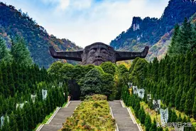 传说中野人居住的神秘森林，中国所剩不多的秘境——神农架林区图片