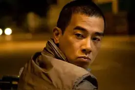 陈小春一生痛，找不回被3000元卖掉的亲弟弟，身价上亿又何用图片
