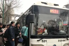 全中国最野的公交车，在武汉图片