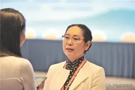 中国最有钱女房东：月收房租超2亿，送丈夫200亿，还让女儿成首富图片