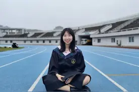 女神学霸！她们全部保研985，全部神仙颜值！还来自同一所大学、同一个学院！图片